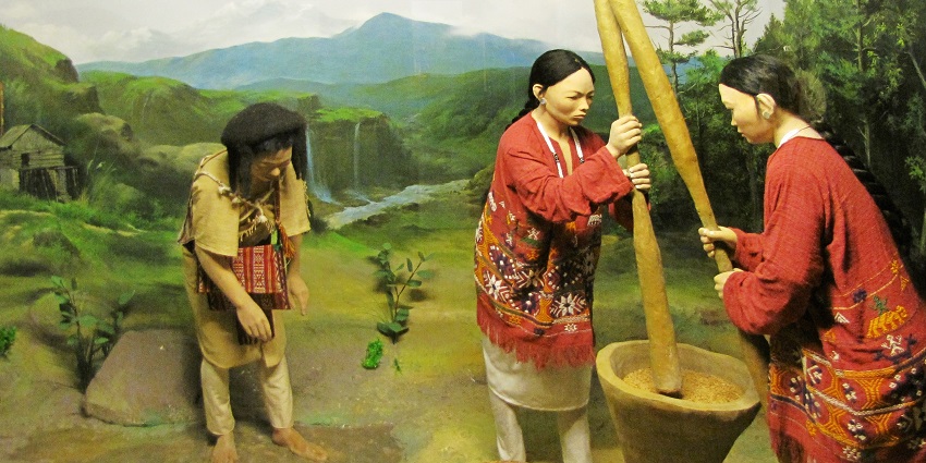 A fascinating image of the diorama and wax figures of the Sherdukpen people in the museum.