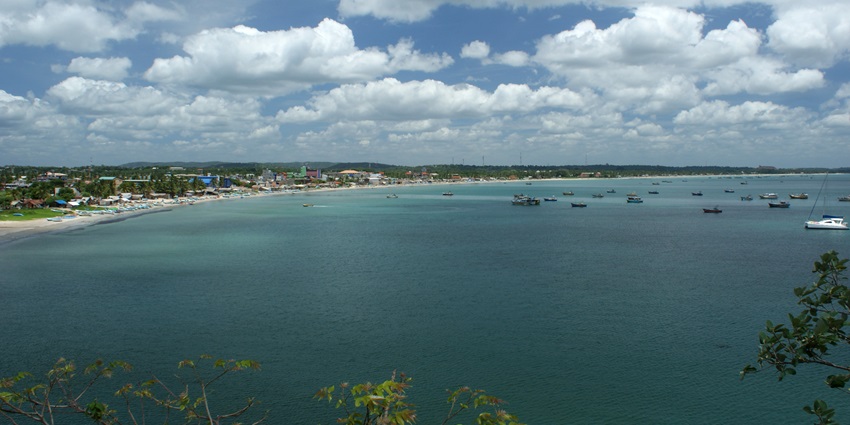 Picturesque Bay of Trincomalee, a coastal paradise with azure waters in the Sri Lanka