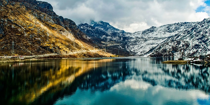 Tsomgo Lake Camping is a surreal experience for anyone seeking adventure amid nature.
