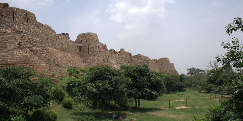 Tughlaqabad Fort has a stunning display of Islamic architecture with its tall domes and gates