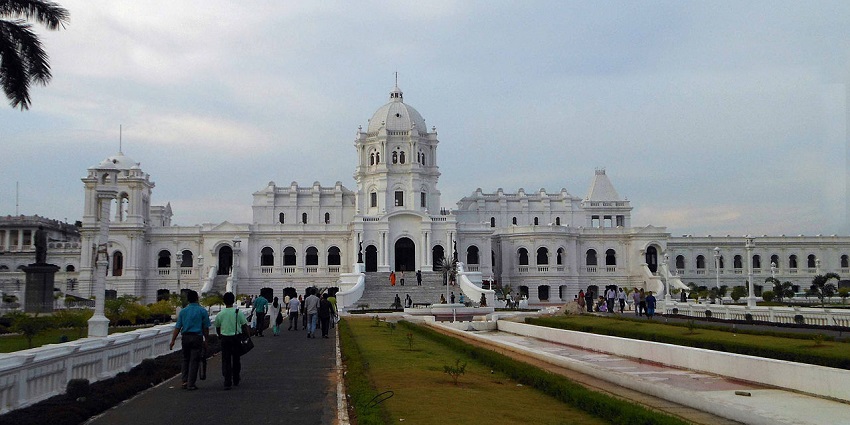 Ujjayanta Palace Museum is also known as Tripura State Museum, a popular spot in Tripura.