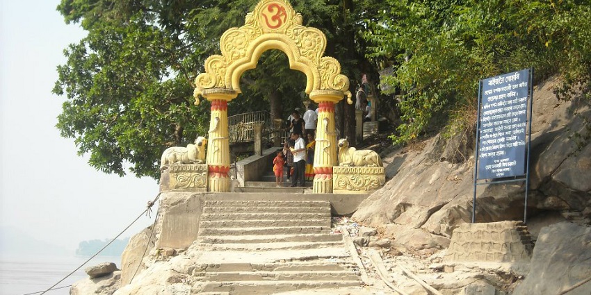 Umananda Temple entry with traditional architecture - places to visit in Guwahati with family.