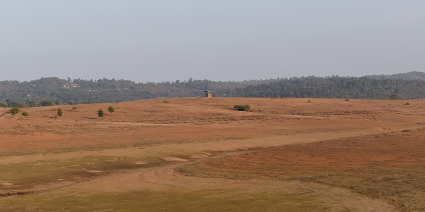 This town is well-known for the Umrangso dam, a significant part of the Kopili hydroelectic project