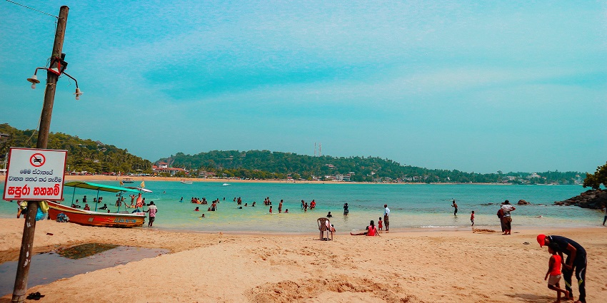 This is one of the most popular beaches in Unawatuna in Sri Lanka’s southern town.