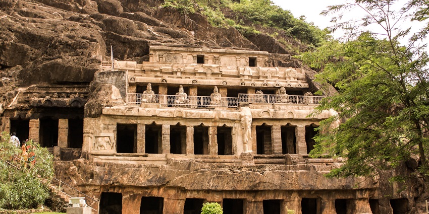 Undavalli Caves are a beautiful specimen of India's rich historical and cultural heritage.