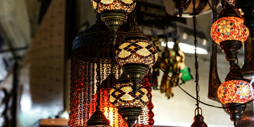 Exploring a market once dusk falls is the best way to enjoy nightlife in Bhubaneswar.