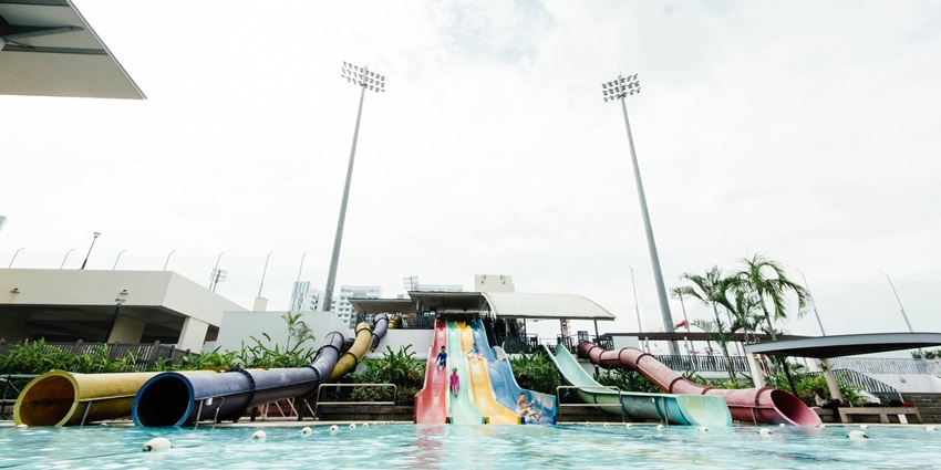 Univеrsity Watеr Park is one of the most serene and fun water parks in Assam for all.