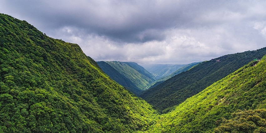 Valley View Point is one of the most beautiful spots offering breathtaking views.