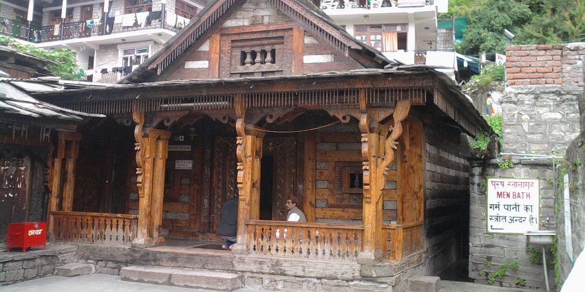 Vashisht hot springs have high medicinal value due to the presence of sulphur, calcium and lithium.