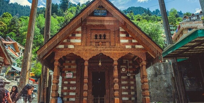 Witness the unique Himalayan architecture of Vashisht Temple in Himachal Pradesh.