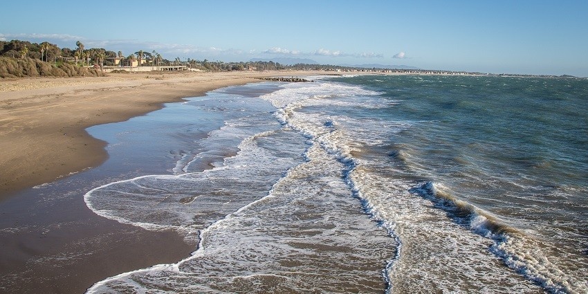 Known for its immaculate sands, Ventura attraction is one of the best Bentota beaches.