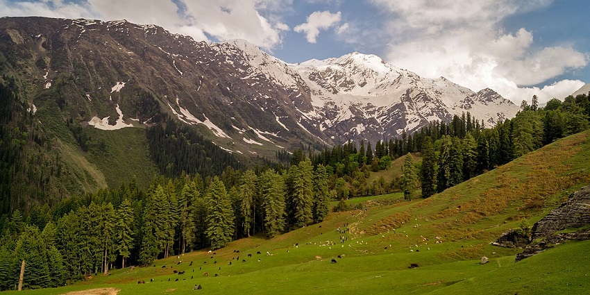 This destination displays its utmost beauty during summer months with clear skies and vibrant meadows