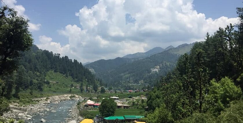 Barot valley is an underrated yet spectacular destination attracting visitors for the Shanan Hydel Project.