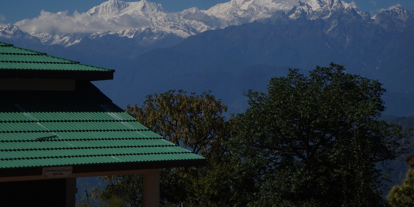 Cherishing panoramic views from Tarey Bhir is one of the things to do in Namchi.