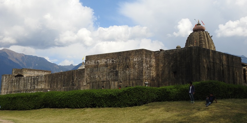 Shiva temple located in Baijnath, near Palampur - best Himachal Temples to explore