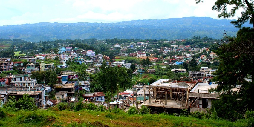 This town near the waterfalls offers a perfect cultural retreat for history enthusiasts