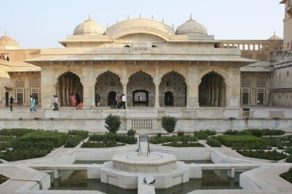 Explore the scenic views of the majestic Gondhla Fort, a hidden gem in Himachal Pradesh.