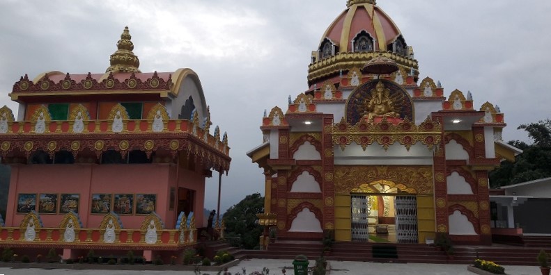 Vishwa Vinayak Temple is one of the best temples to visit around Enchey Monastery.