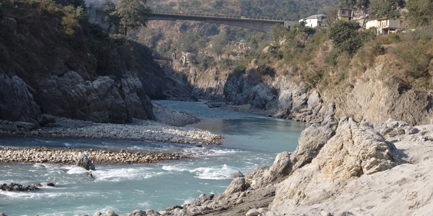 Exploring the serene Nehru Kund is one of the top things to do in Manali in December.