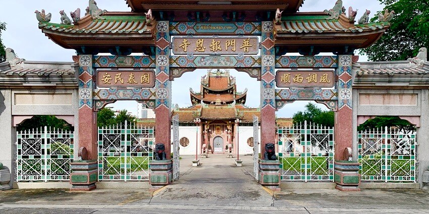 Magnificent snapshot of the idyllic Wat Khunaram, Places to visit in Koh Samui, Thailand