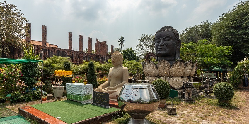 Beautiful snapshot of a historic Buddhist temple in the city of Ayutthaya in Thailand