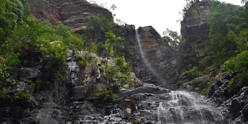 Talakona Waterfall is a beautiful site, perfect for nature lovers and photographers.