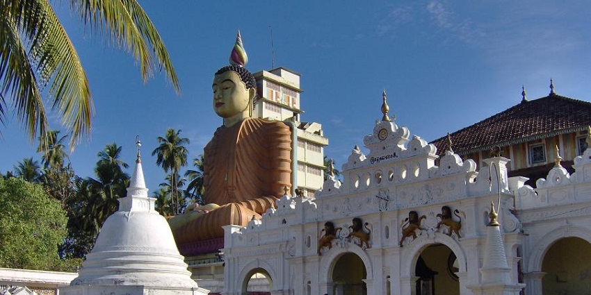 Wewurukannala Buduraja Maha Viharaya is a must-visit place near Dickwella Beach.