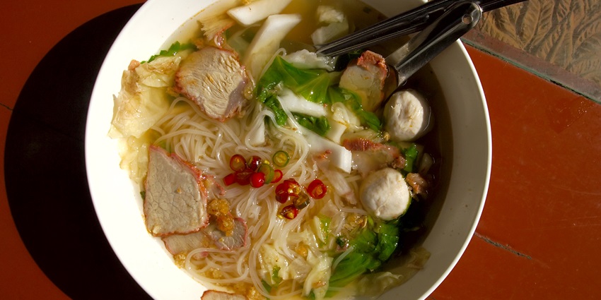 Savour the delicious Thai dishes on your trip to Elephant Nature Park in Thailand.