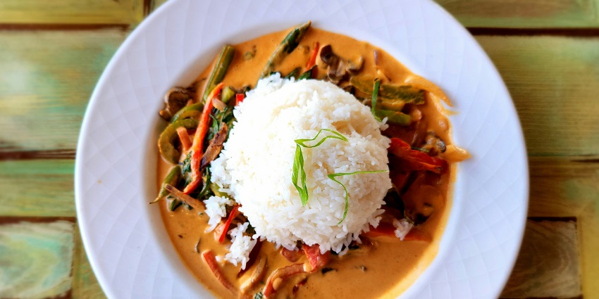 There are many restaurants in Andhra Pradesh offering appetising vegetarian food.