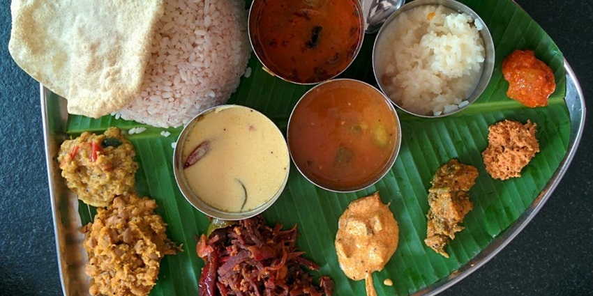 Savour the famous Kerala veg meal with Kerala rice, on your visit to Chelamattom Temple.