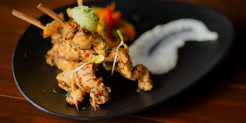 You can find a variety of food outlets serving delicious food near Tripura State Museum.