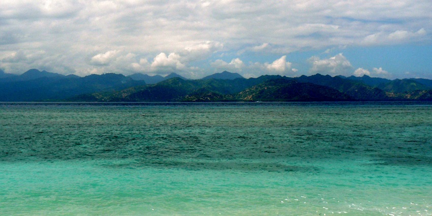 A picture of a beautiful beach in Gili Trawangan with turquoise waters
