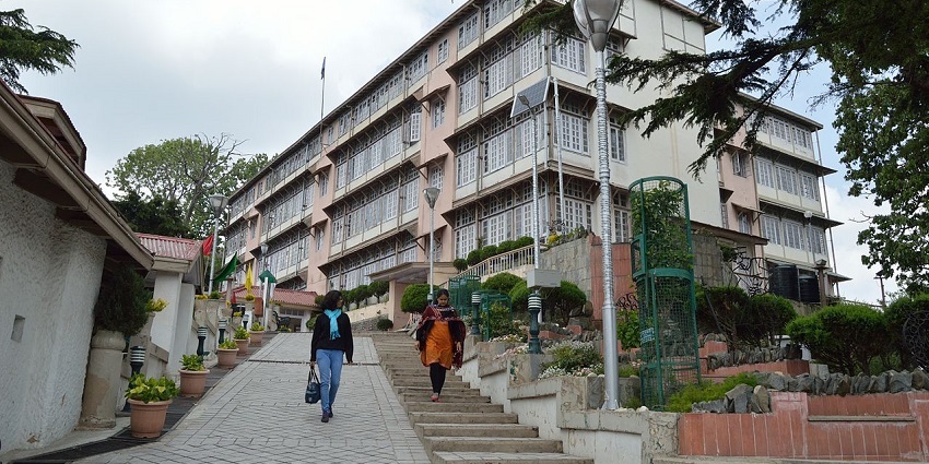 An image of a grand hotel, an accommodation near Baba Bhalku Rail Museum.