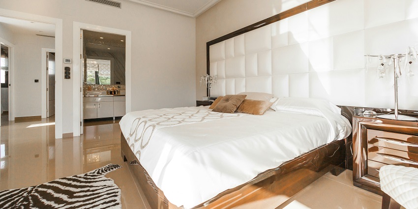 From hotels to homestays, there is an array of staying options near the Antarvedi Temple.