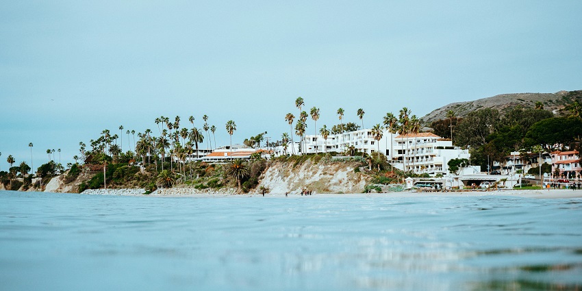 From luxurious resorts to homestays, there are many accommodations near Nani Daman Fort.