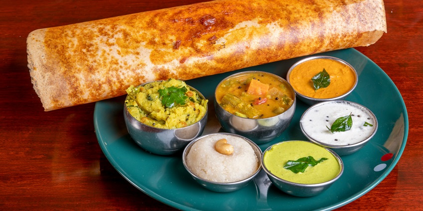 A mouthwatering view of a plate served with dosa, a must-try near Amaravati Museum.