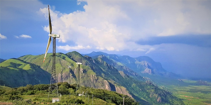 Whisper Wind Viewpoint, one of the highest points, offers stunning panoramic views.