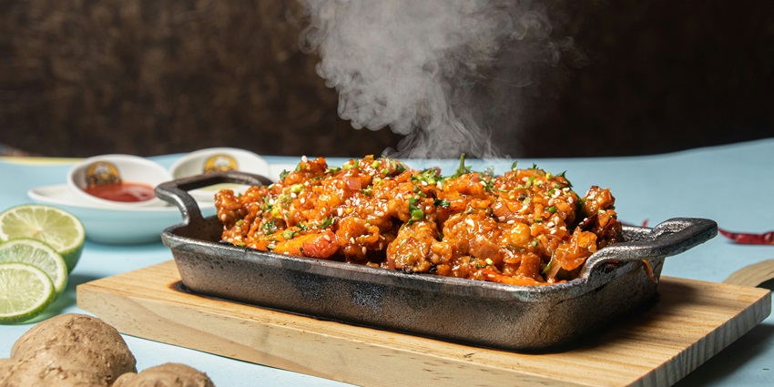 Several facilities in Kurnool offer a diverse range of food options with tasty flavours.