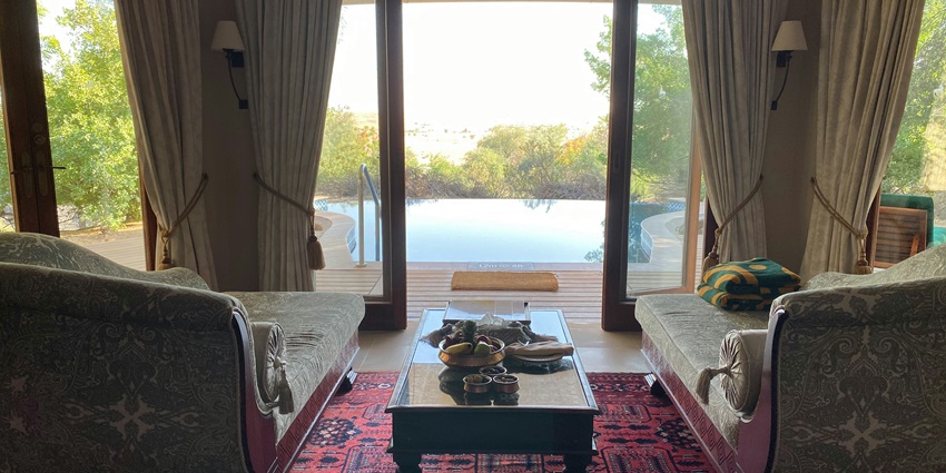The region nearby the caves offers several budget accommodation options to visitors.