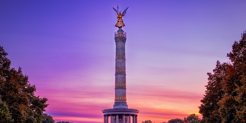 Explore the iconic structure of Shaheed Minar, as one of the things to do in Imphal.
