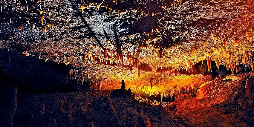 Dau Go Cave also known as Wooden Stakes Cave was used as a defence against invaders.