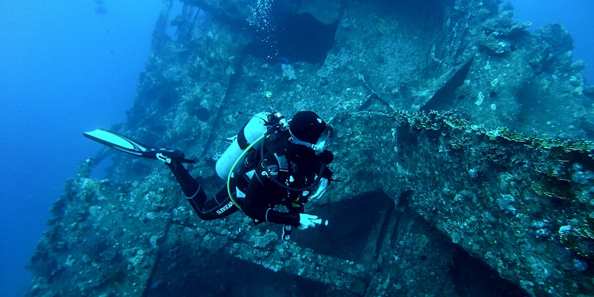 Sudong Wreck is an intriguing dive site for those interested in wreck diving in Singapore.