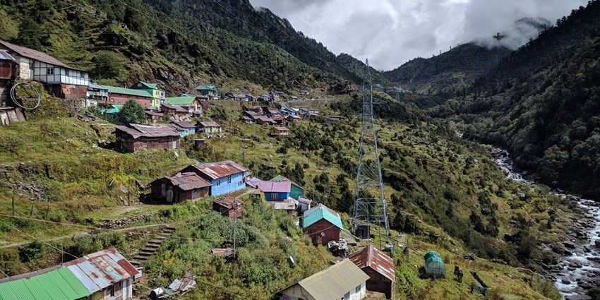 This place, situated amidst Kanchenjuna, is a embodiment of sikkim's cultural and historical legacy