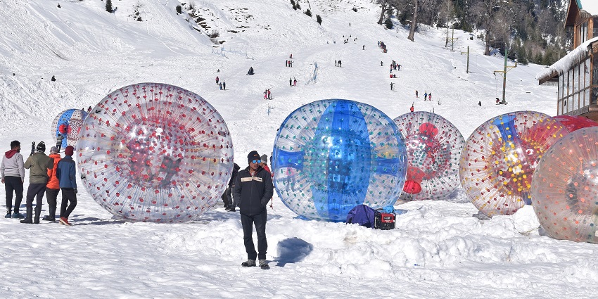 Enjoy zorbing in this valley during the winter season for an adventure-laden experience