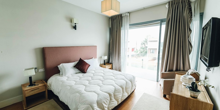 -There are many stay options available near the Sankardev Kalakshetra Science Museum