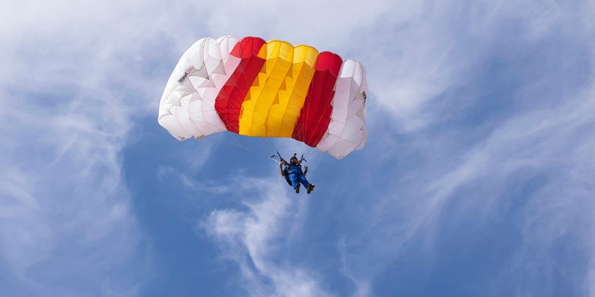 iFly Dubai has some experienced pilots who ensure you enjoy a safe and fun flight.