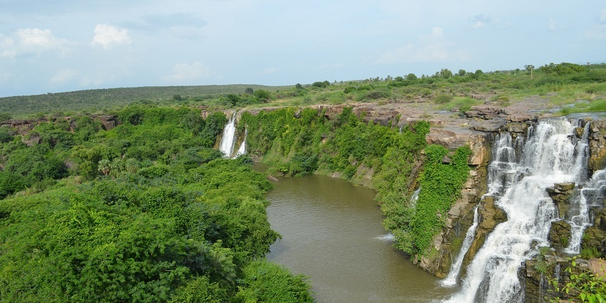 Katiki Waterfalls is near a small tribal village in the Ananthagiri mountain ranges.