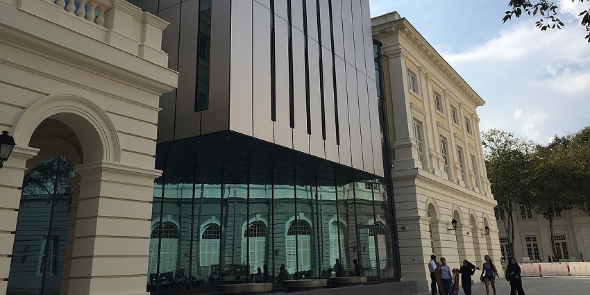 The Asian Civilisations Museum is centrally located in Singapore and is worth exploring.