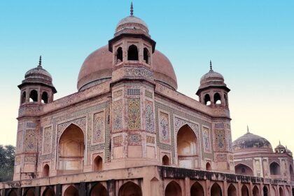 A Glimpse of the Tombs of Ustad-Shagird Nakodar - one of the things to do in Jalandhar.