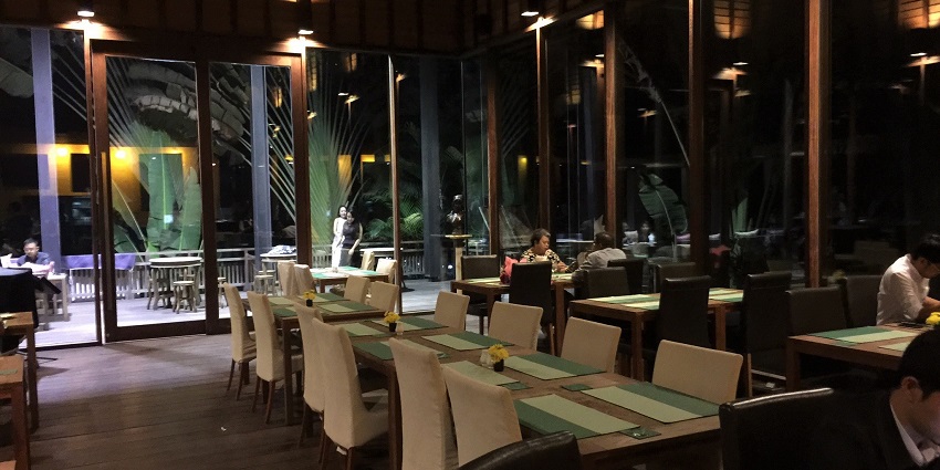 Indoor seating of a fine-dining restaurant to experience Bangkok nightlife for couples